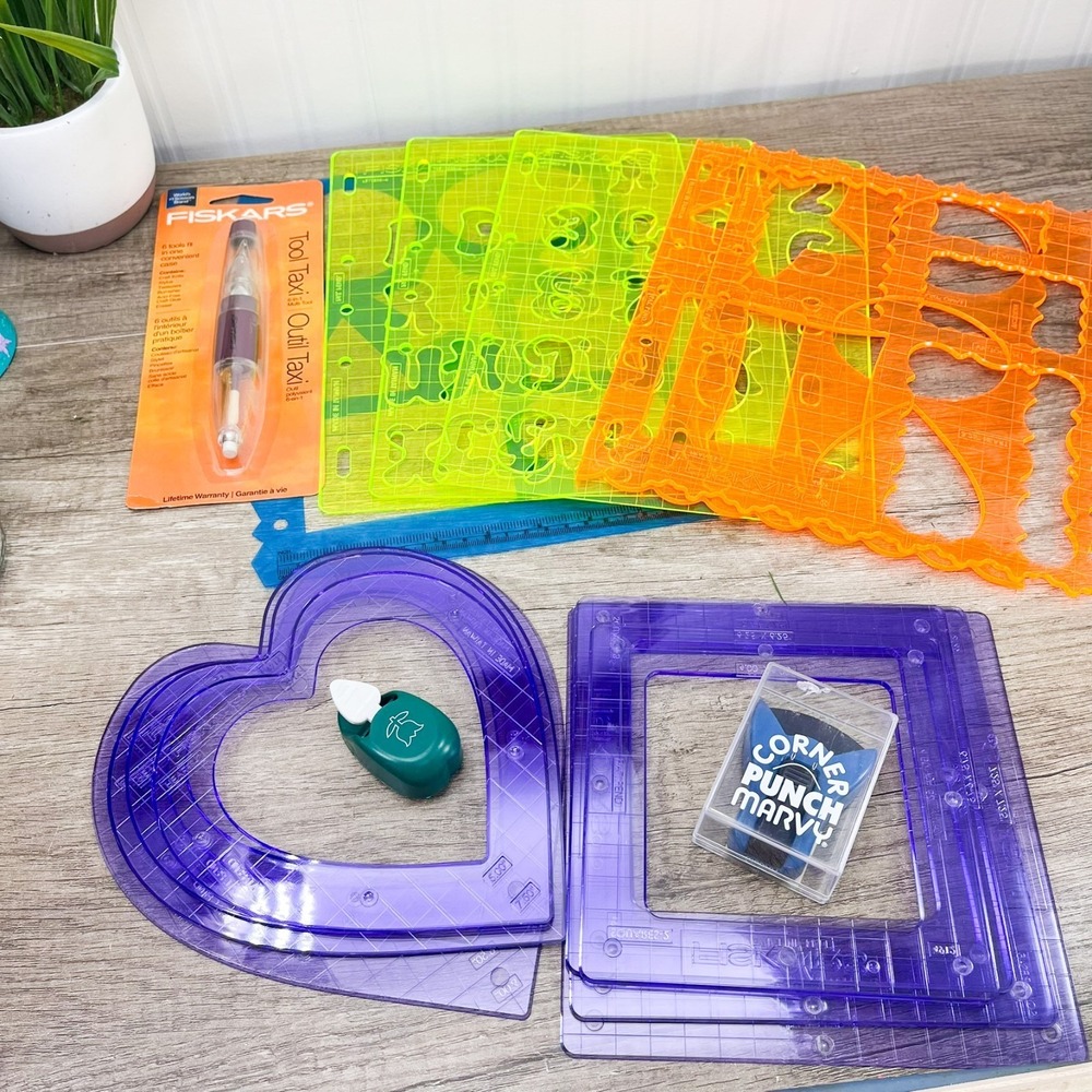 Fiskars 14pc Templates Stencils Letters Numbers & Hearts, 2 punches + Tool Taxi